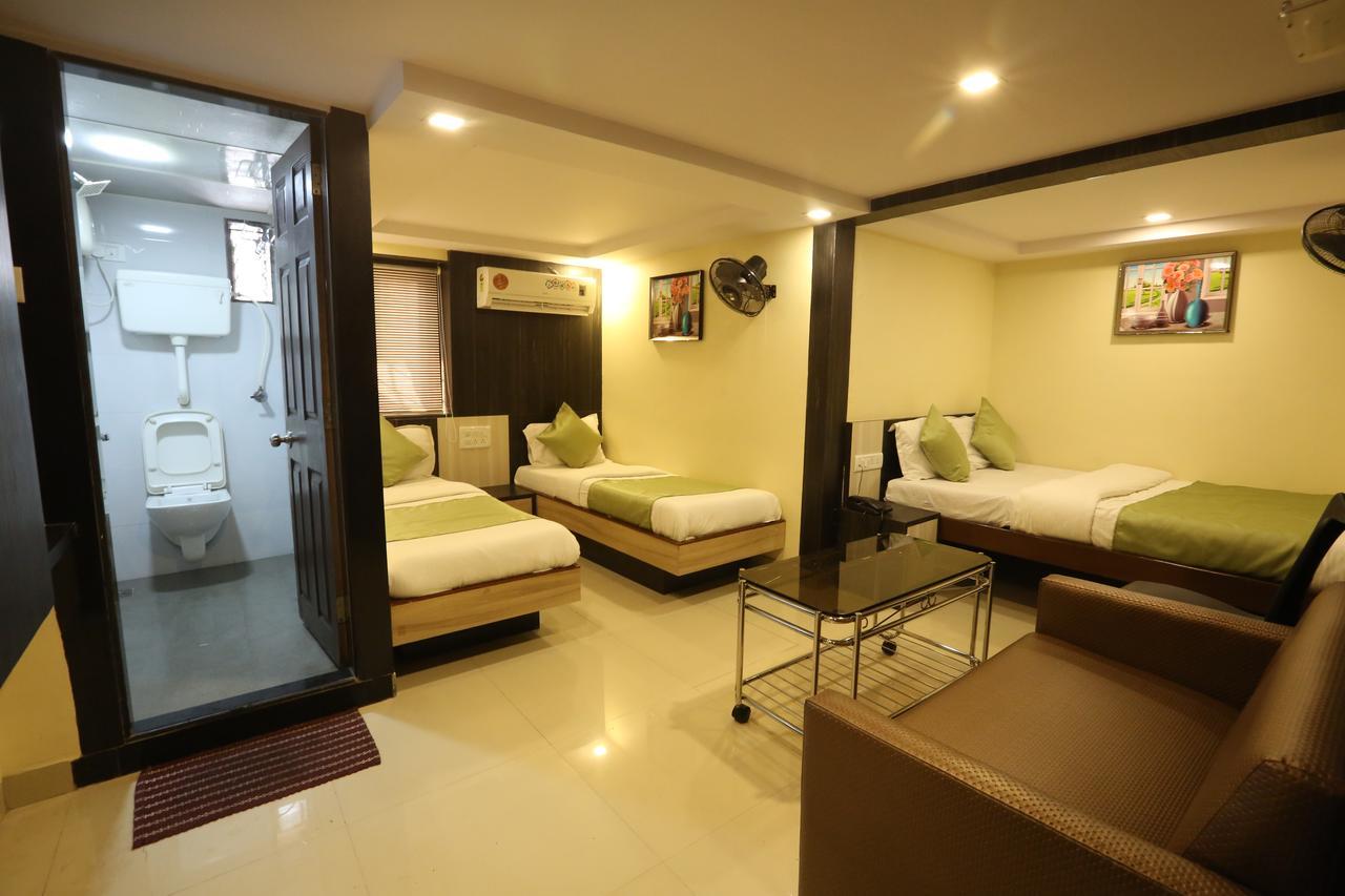 Hotel Happyland Bombay Habitación foto