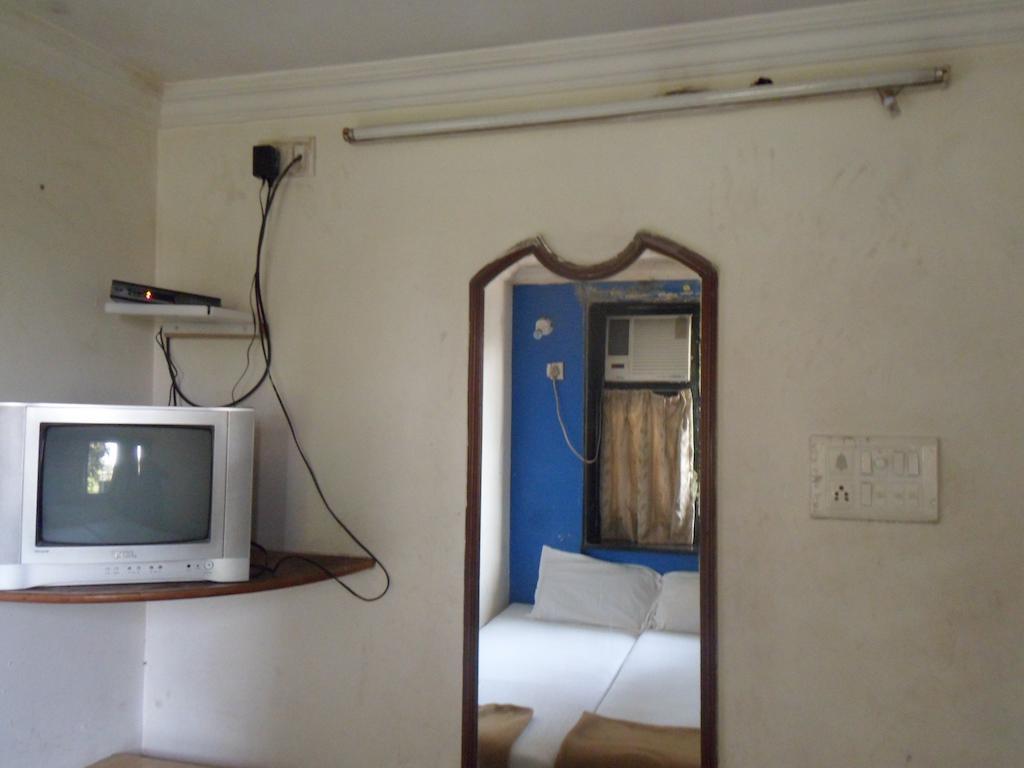 Hotel Happyland Bombay Exterior foto