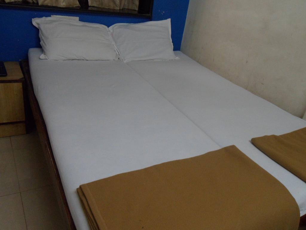Hotel Happyland Bombay Habitación foto