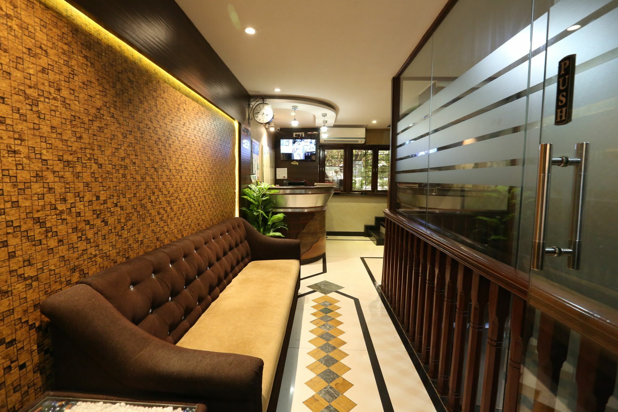 Hotel Happyland Bombay Exterior foto