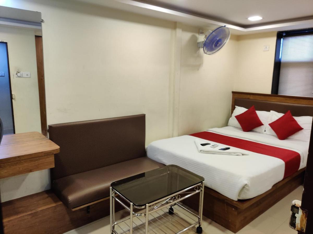 Hotel Happyland Bombay Exterior foto