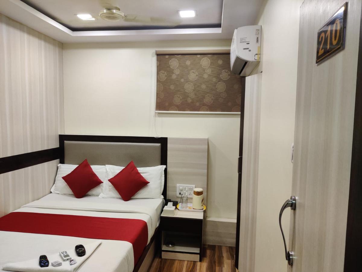 Hotel Happyland Bombay Exterior foto